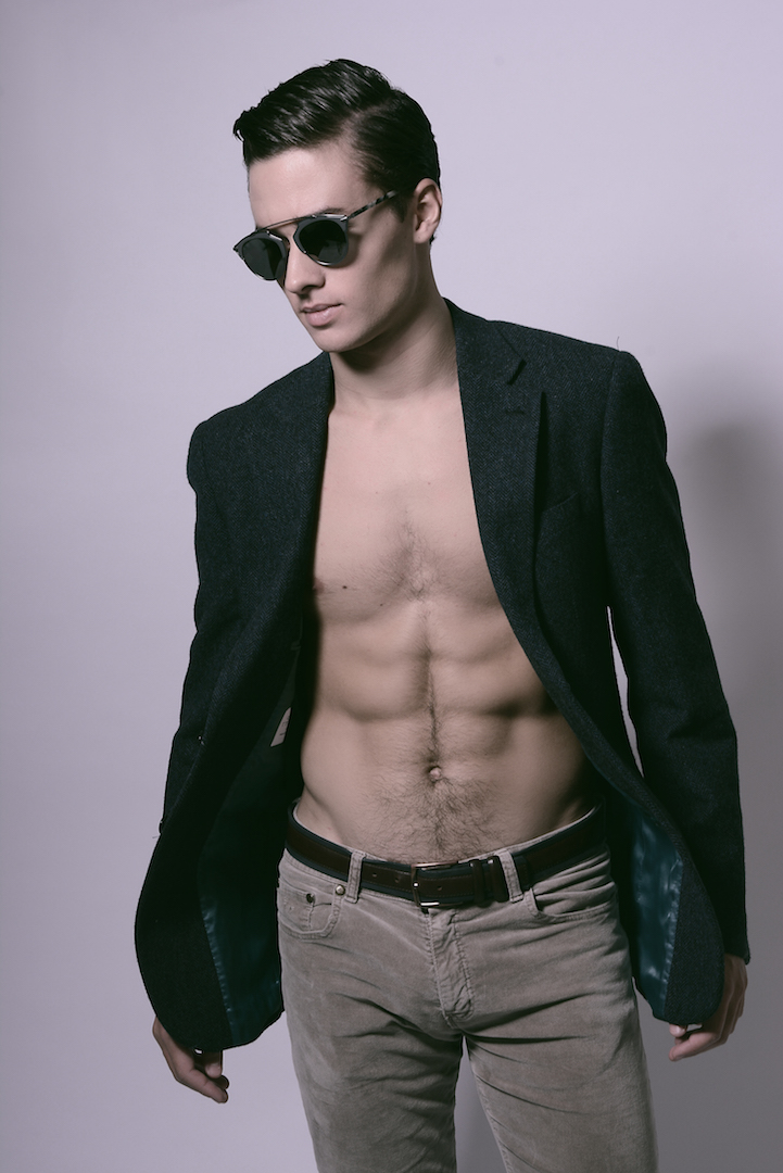 Male model photo shoot of Diego Montojo