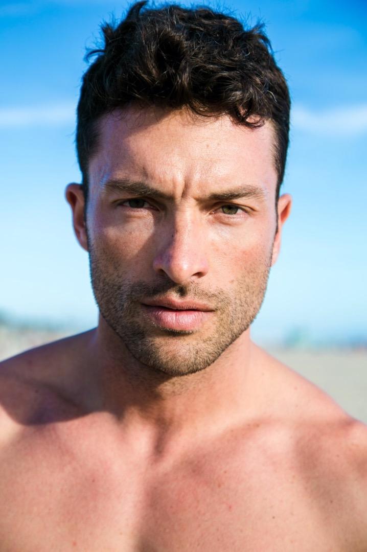Male model photo shoot of Ricardo Santos