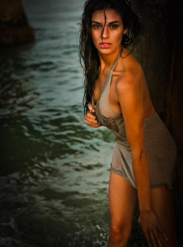 Female model photo shoot of Fuerza7 in Miami Florida