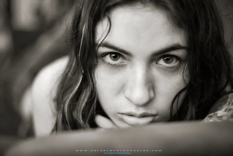 Female model photo shoot of VaneStar by Rafael Mercado Salas