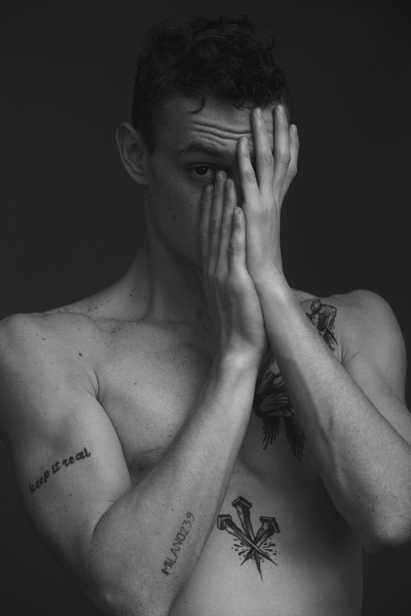 Male model photo shoot of Nosvelli Riccardo