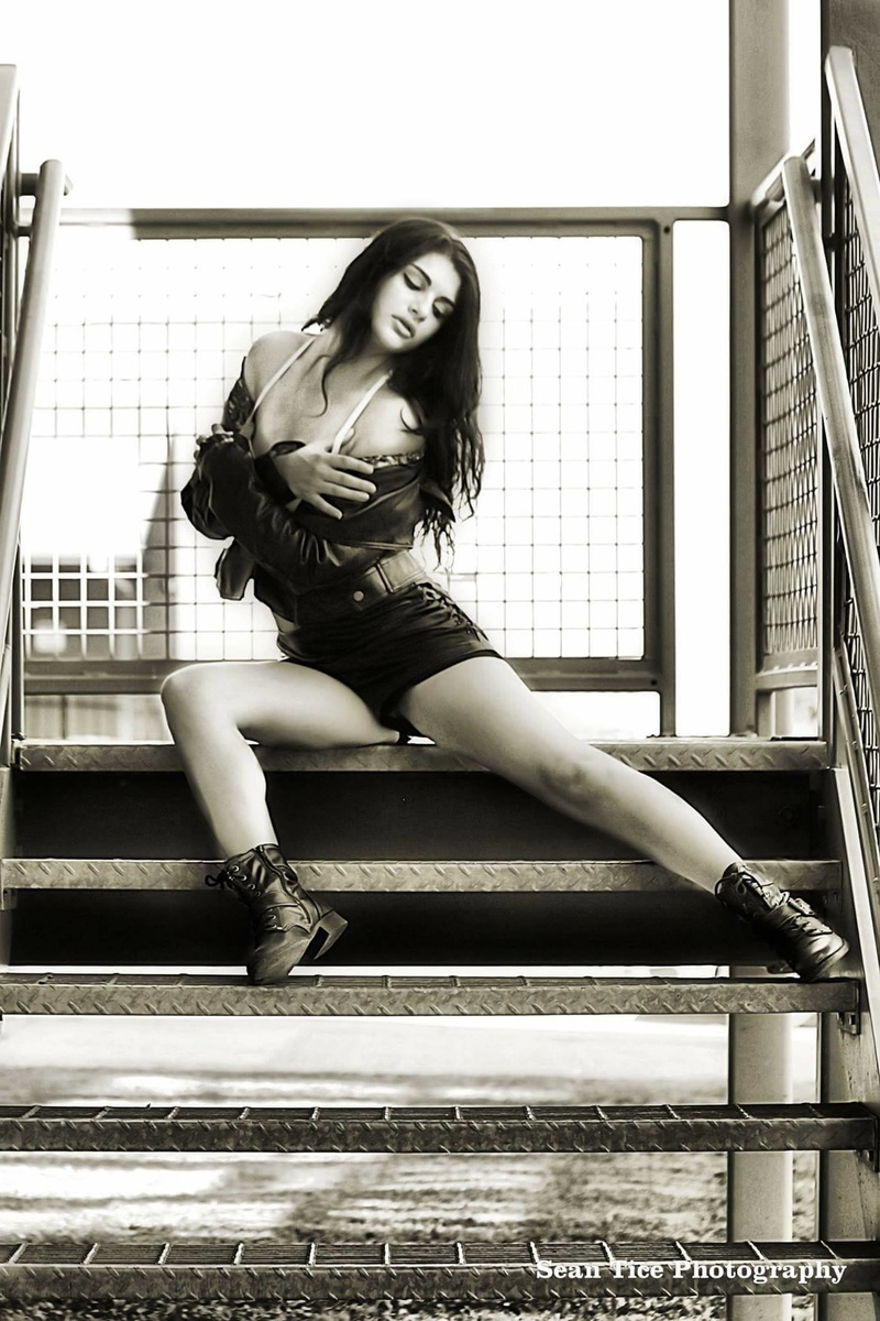 Female model photo shoot of Keishla Lopez in Springfield, Mo