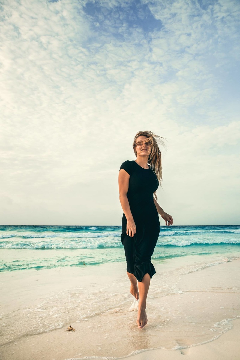 Female model photo shoot of Marusia in Playa del Carmen