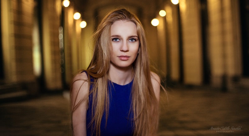 Female model photo shoot of Klara 