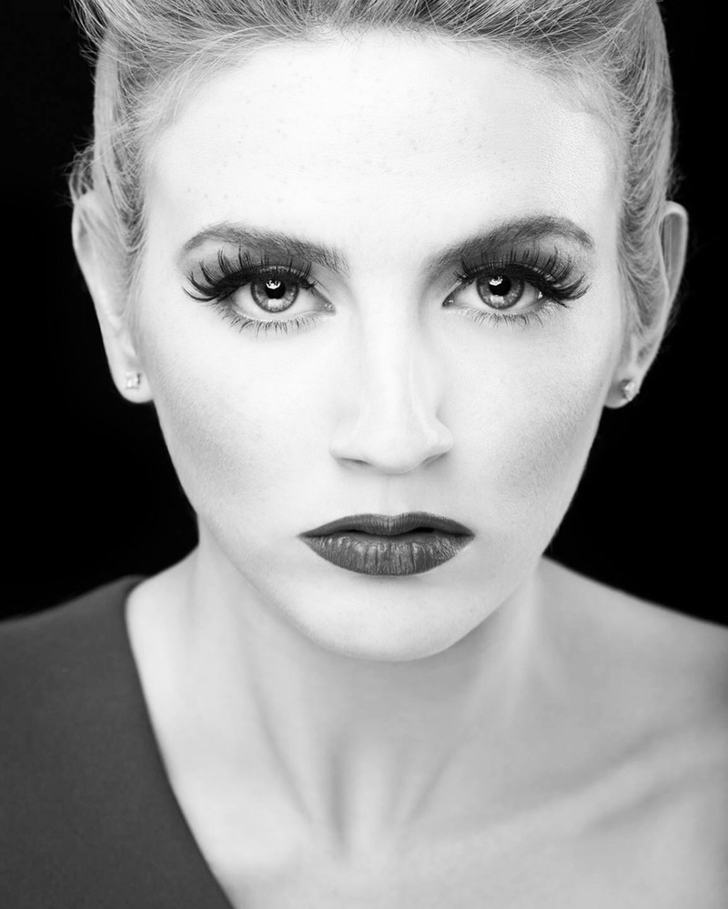 Female model photo shoot of Kelly Louise Coppini 
