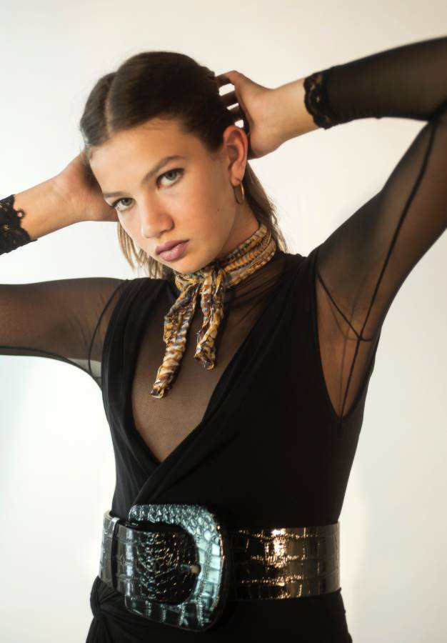Female model photo shoot of Ecem Becerikli
