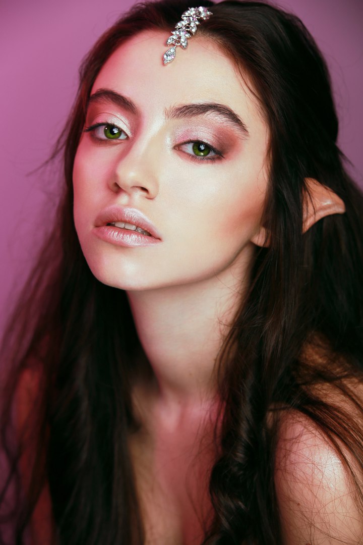Female model photo shoot of Mary Orlova