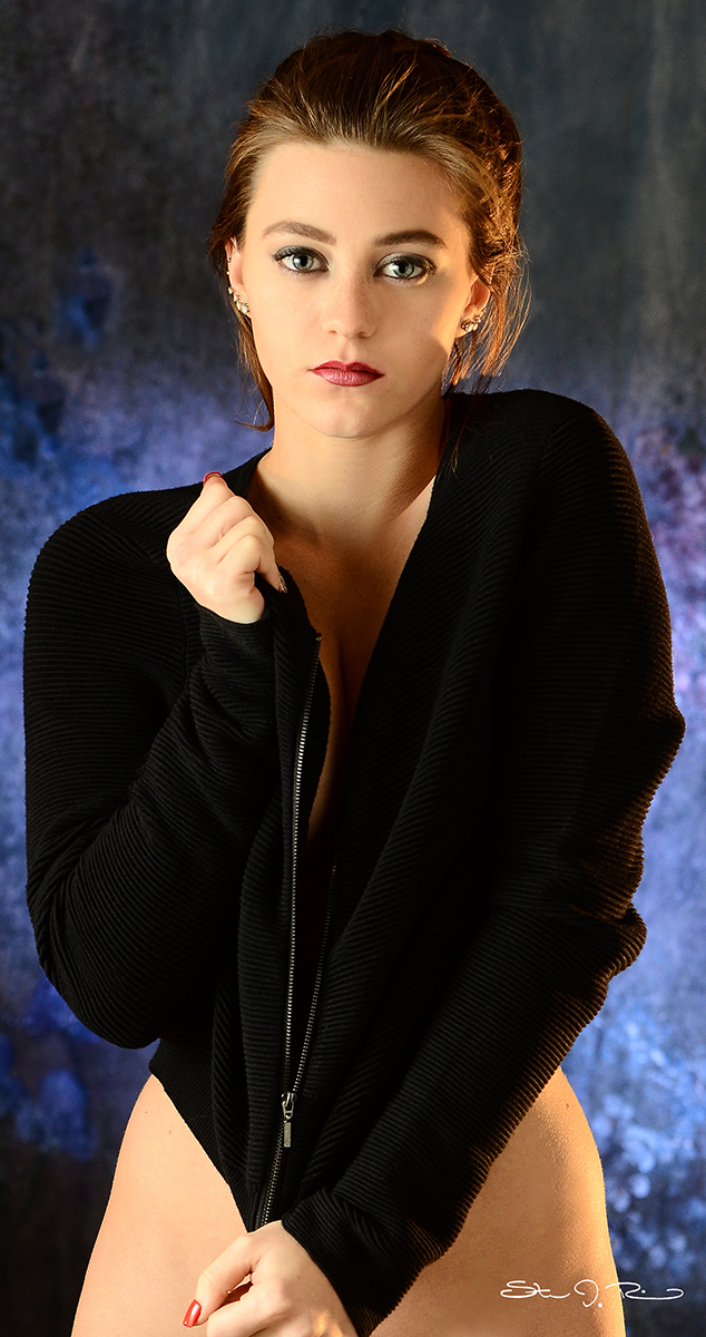 Female model photo shoot of Mac18 by Steven J Ricks