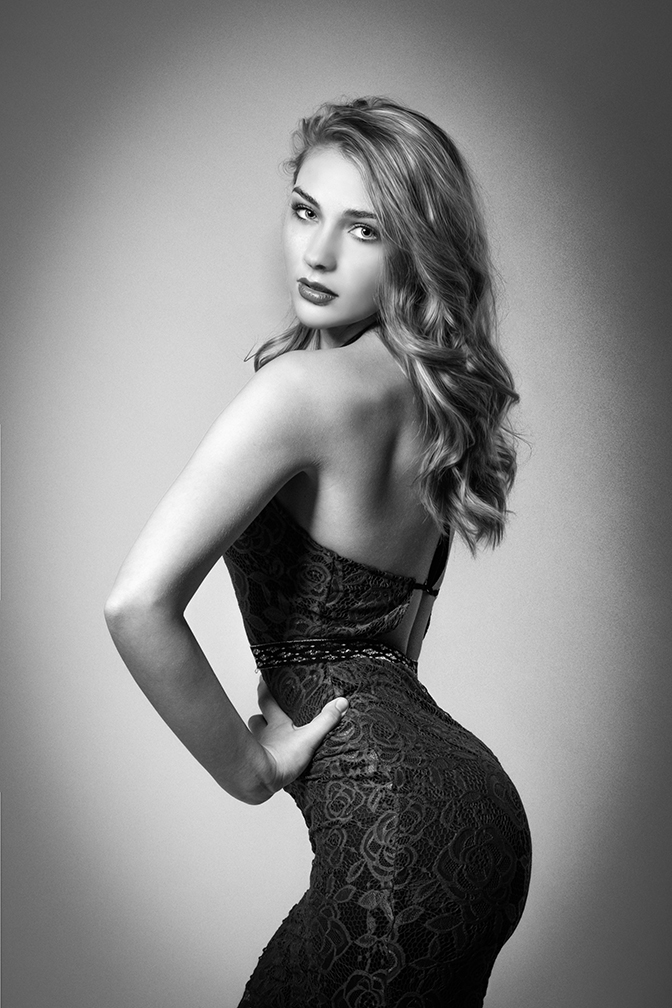 Female model photo shoot of Kendall_Elise_Modeling