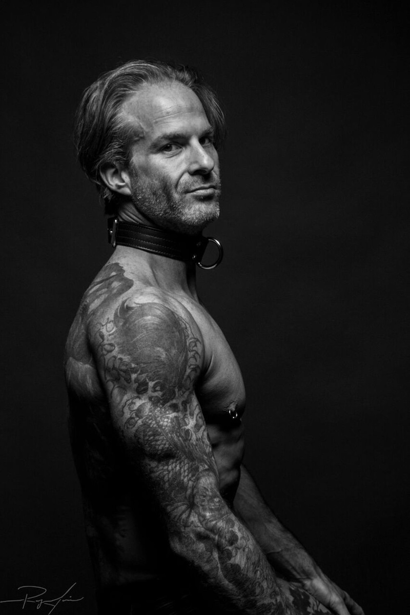 Male model photo shoot of Jon Landers