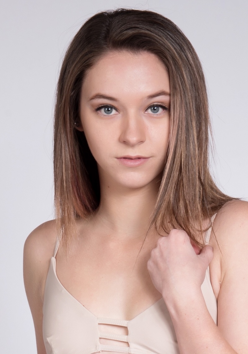 Female model photo shoot of Emily Probst