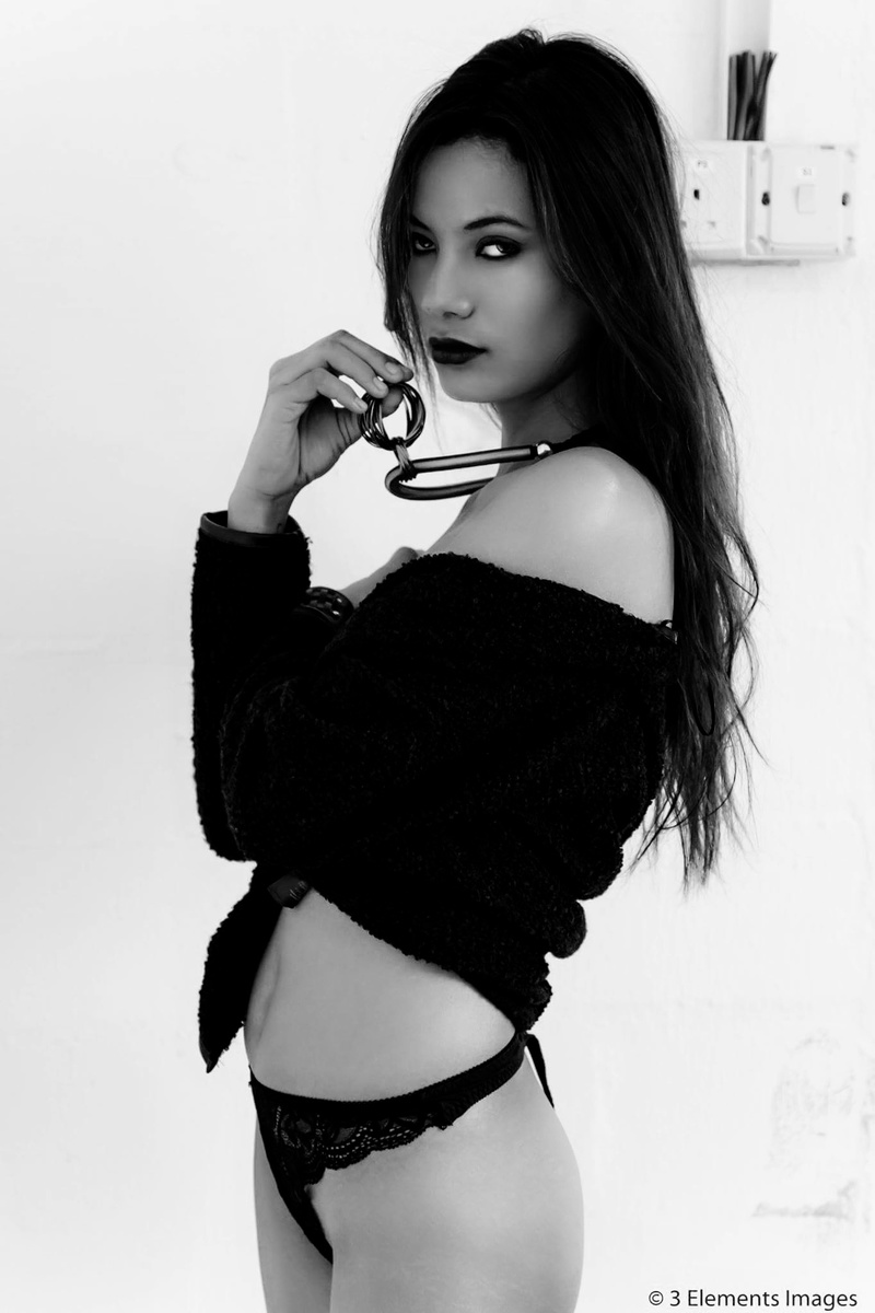 Female model photo shoot of Miika