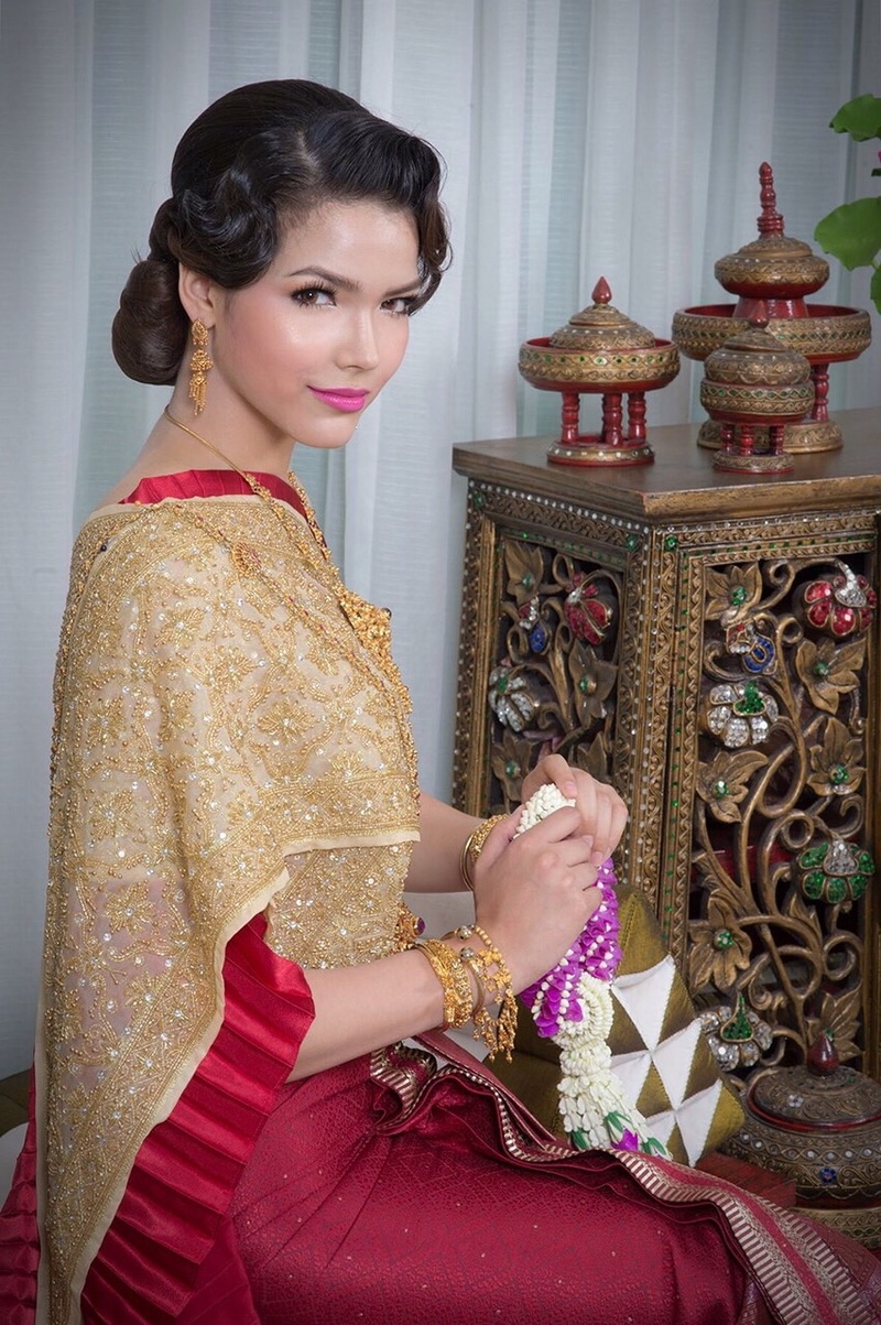 Female model photo shoot of Jennifer Fahsai Drouin in Bangkok, Thailand