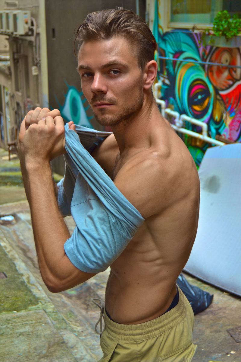 Male model photo shoot of Kristopher Long
