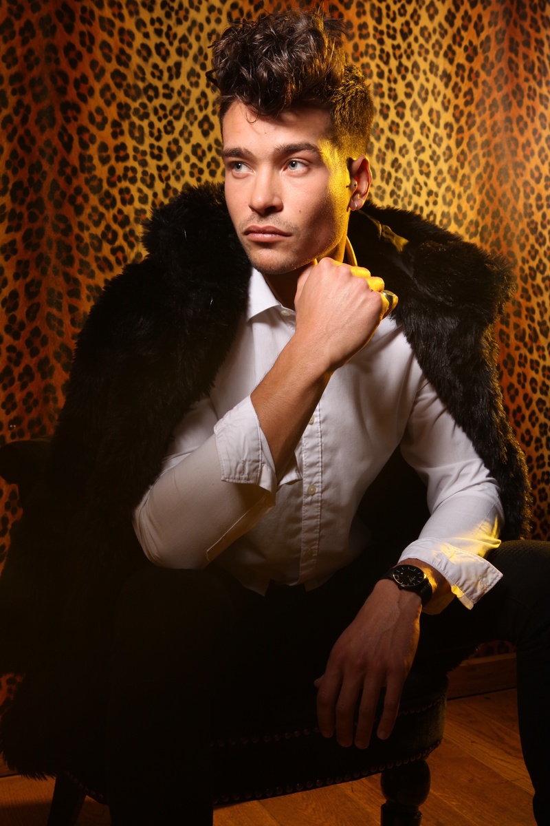 Male model photo shoot of edwarddennett