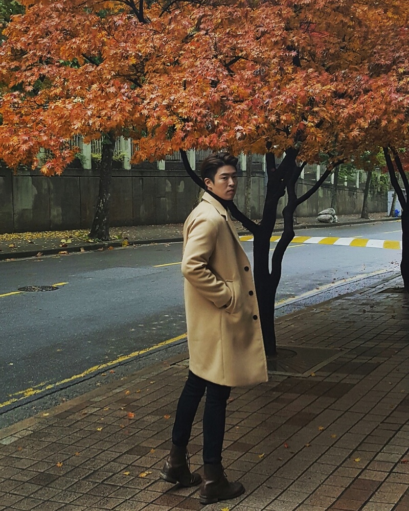 Male model photo shoot of Joshua Moon in Seoul, South Korea
