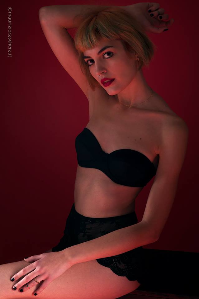 Female model photo shoot of Sara d by Maurizio Caschera in Rome