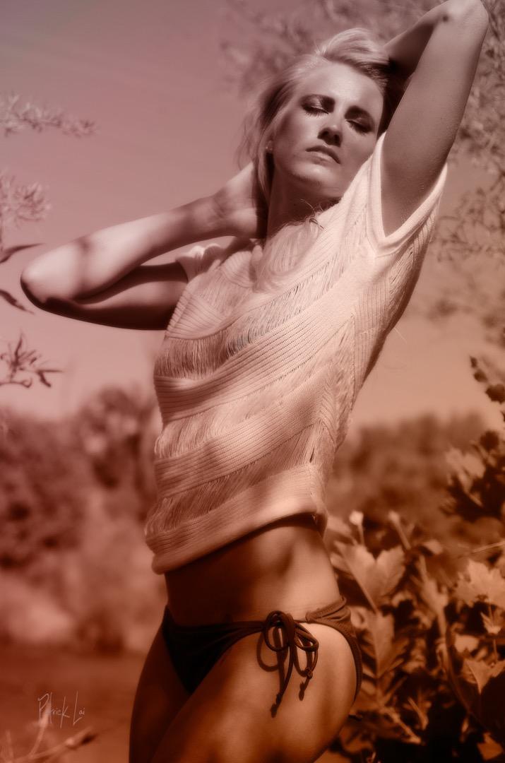 Female model photo shoot of TShauna