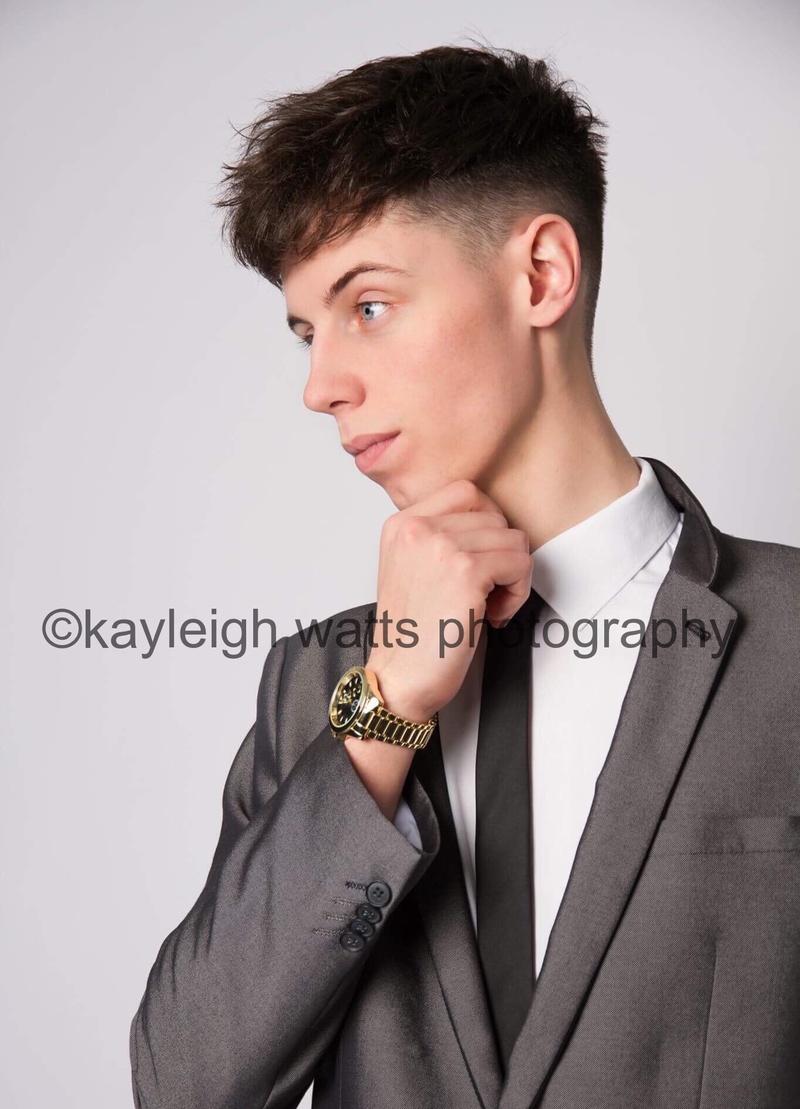 Male model photo shoot of benupton