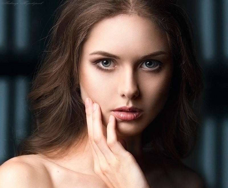 Female model photo shoot of Arya Fawk