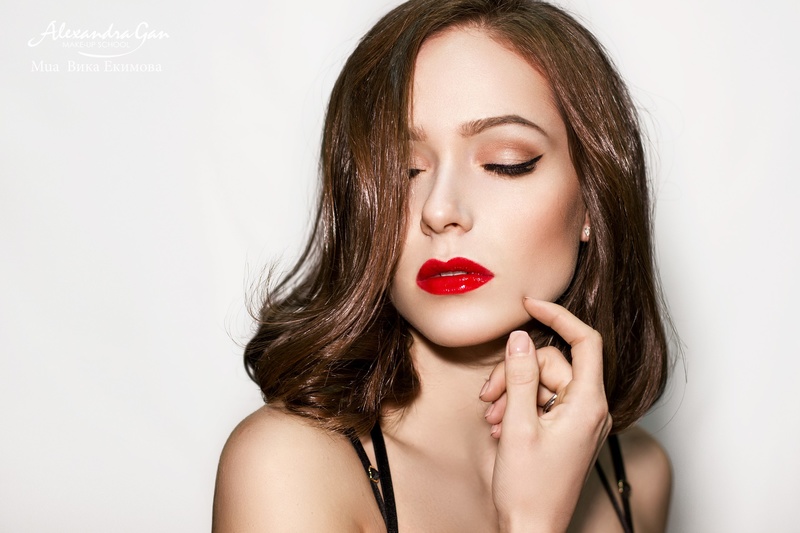Female model photo shoot of Daria Pauto
