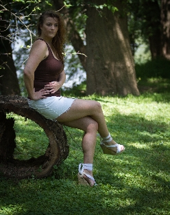 Female model photo shoot of Nia Garrett