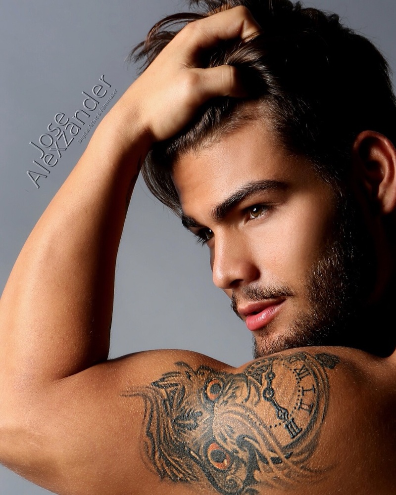 Male model photo shoot of Gustavo R Macias