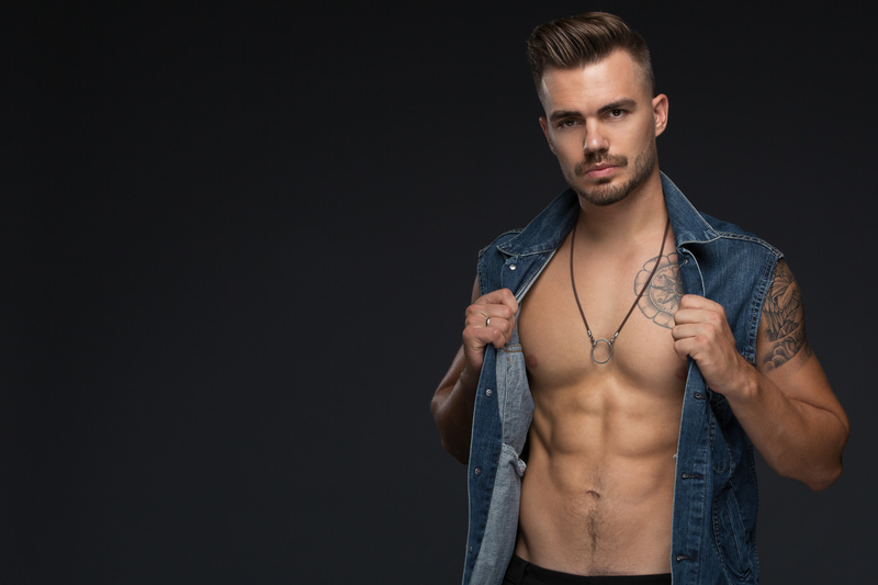 Male model photo shoot of Ivan Prokhiro