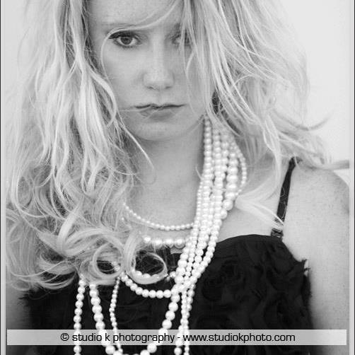 Female model photo shoot of Colleen Grady