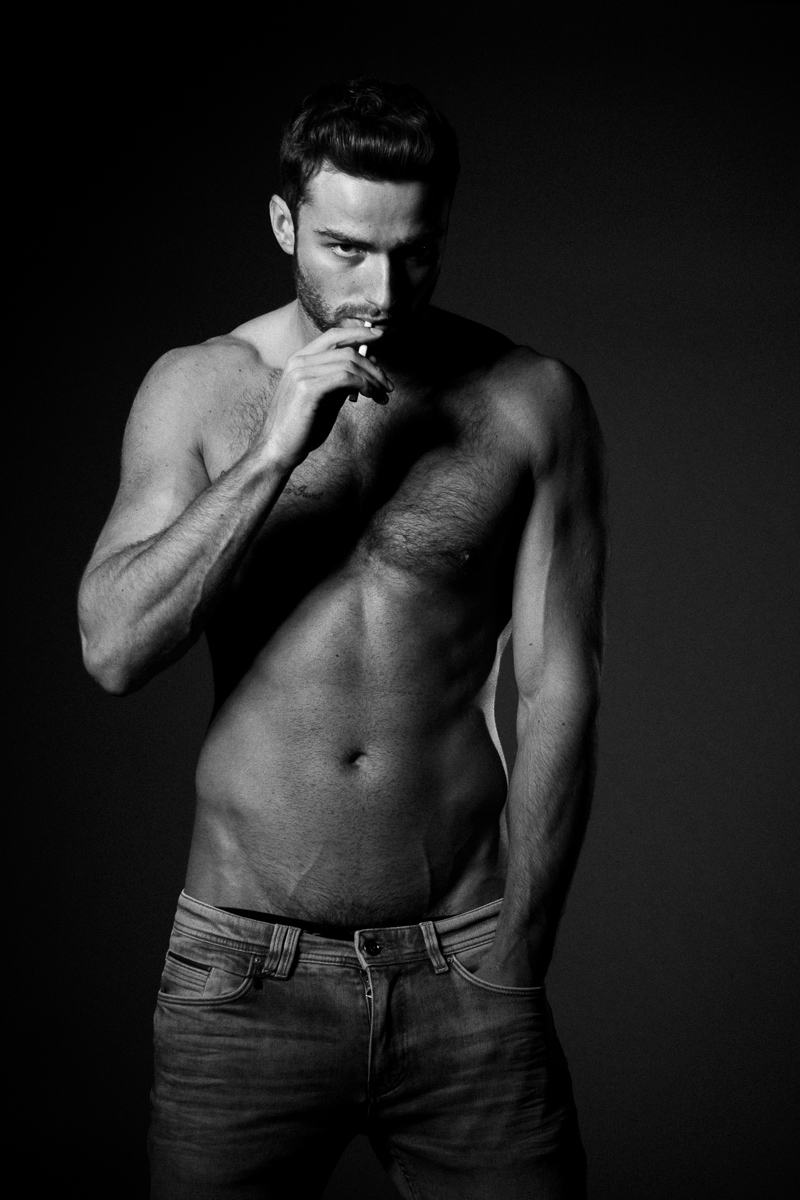 Male model photo shoot of robjamesseymour