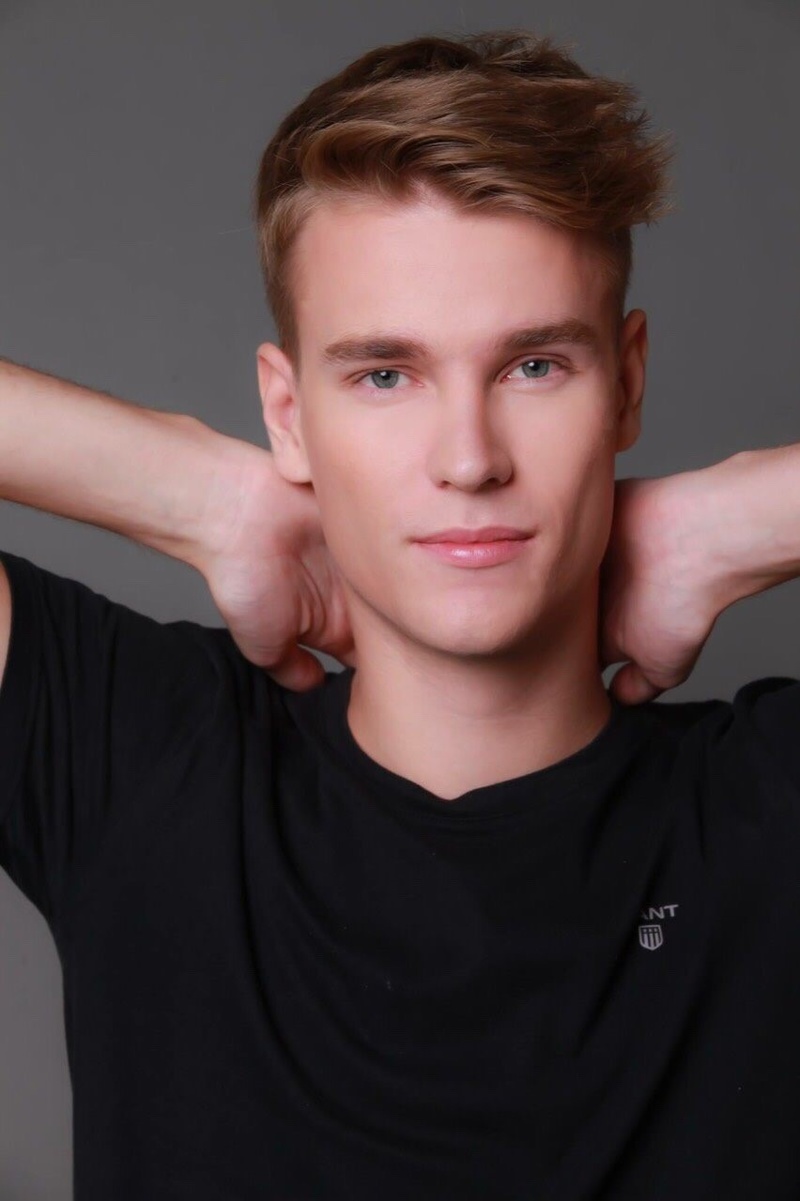Male model photo shoot of viktorerik