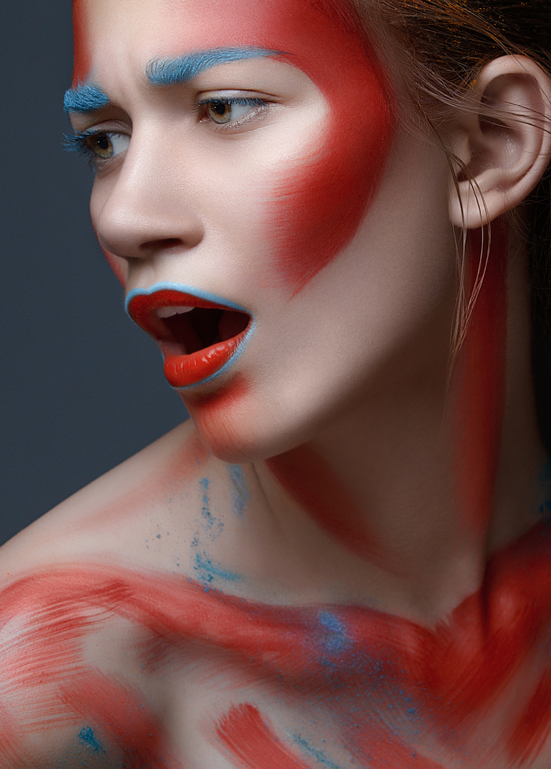 Female model photo shoot of illuminating retouching by PORFOMUA