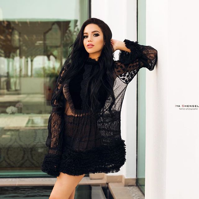 Female model photo shoot of Iman_Lopez