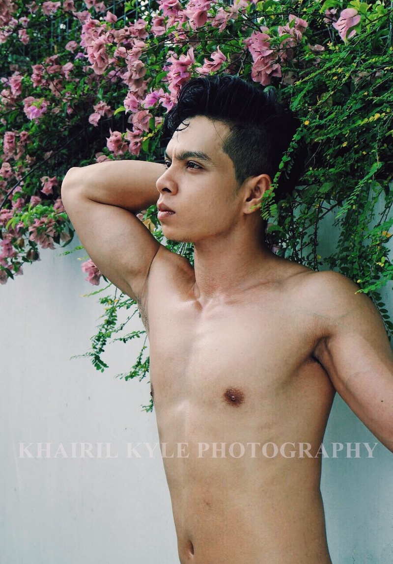 Male model photo shoot of MJohan