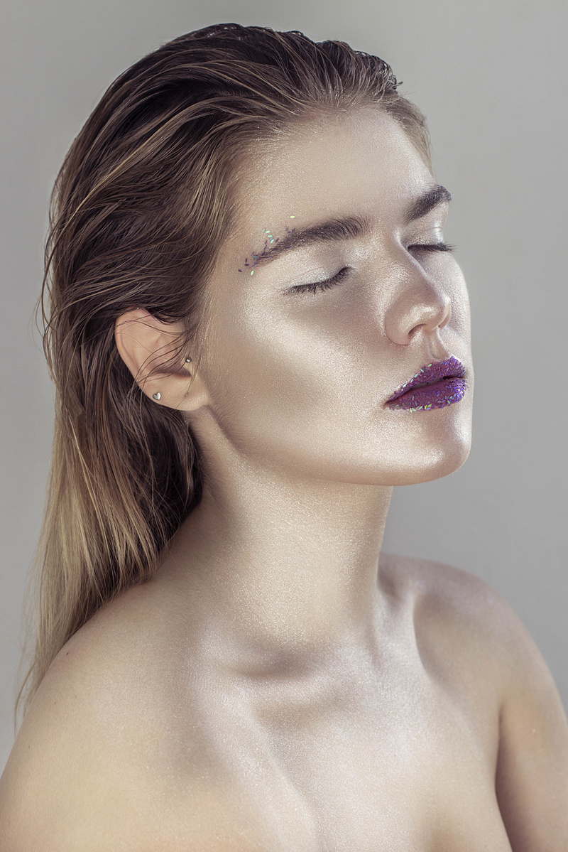Female model photo shoot of JenD by Alice Lehman
