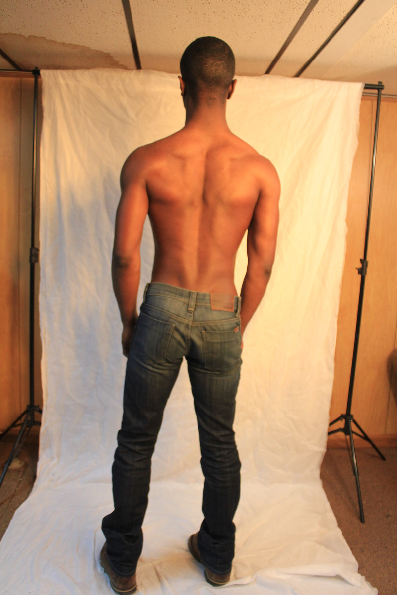 Male model photo shoot of Raheem Kareem