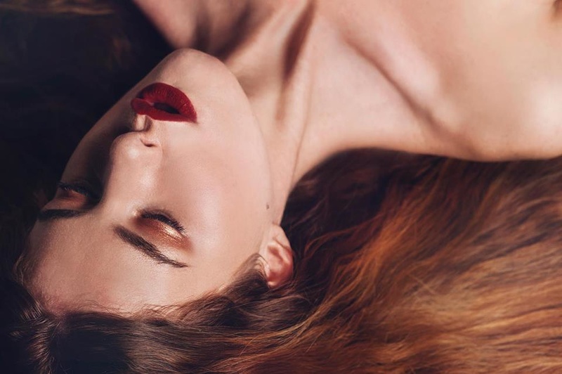 Female model photo shoot of DanielaYordanova