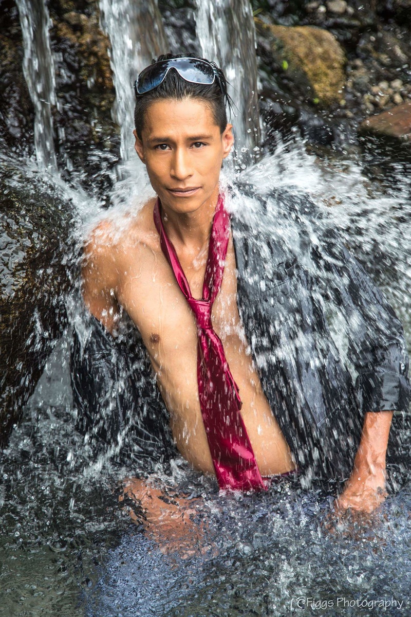 Male model photo shoot of Native