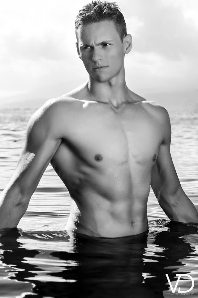 Male model photo shoot of Alex Pierron in french polynesia