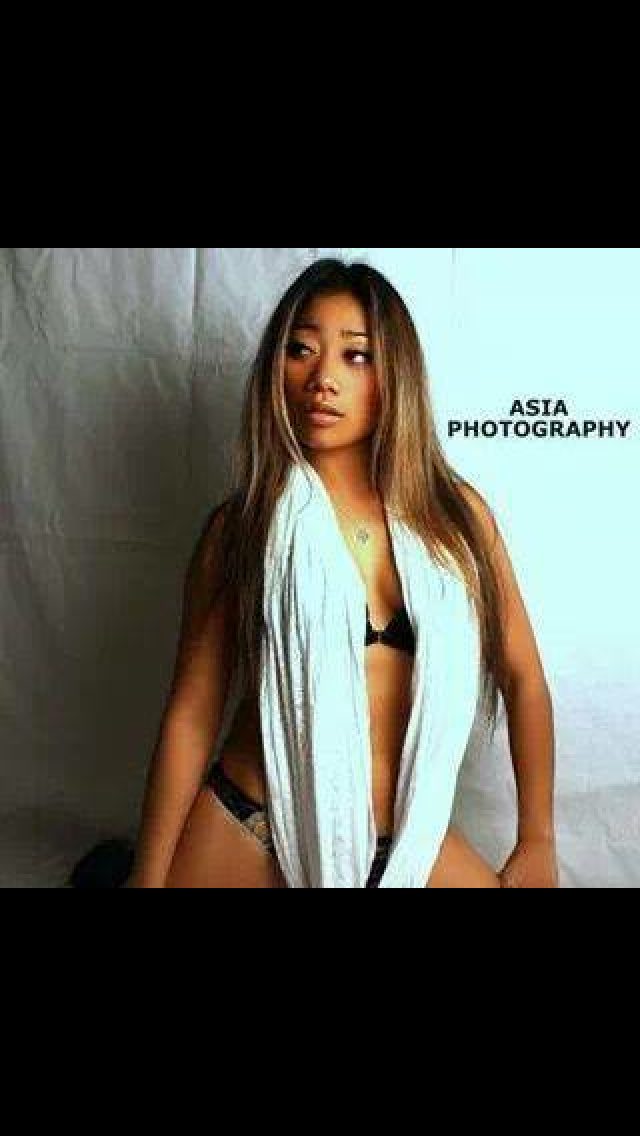 Female model photo shoot of Jennie Thammavongkeo