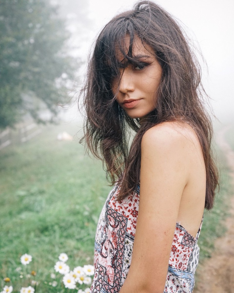 Female model photo shoot of Olivia Hedrick in North Carolina