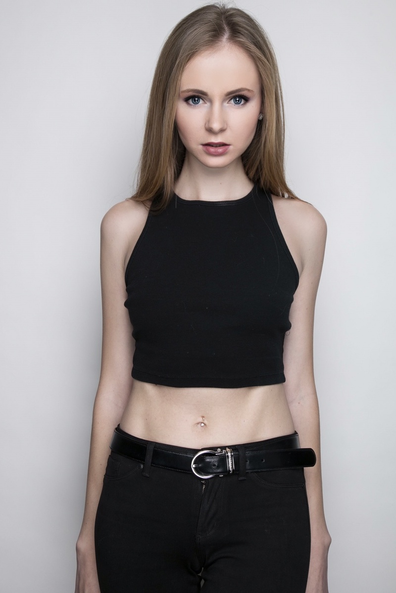 Female model photo shoot of Julia__Nest