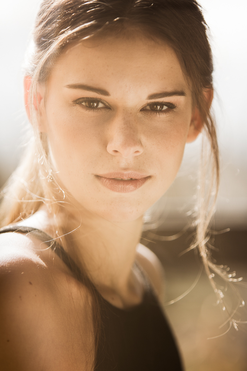 Female model photo shoot of Yentl by Peter-Paul BE in Grimbergen