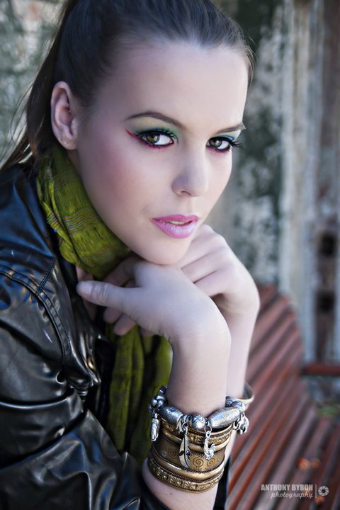 Female model photo shoot of Kaylee-Elise