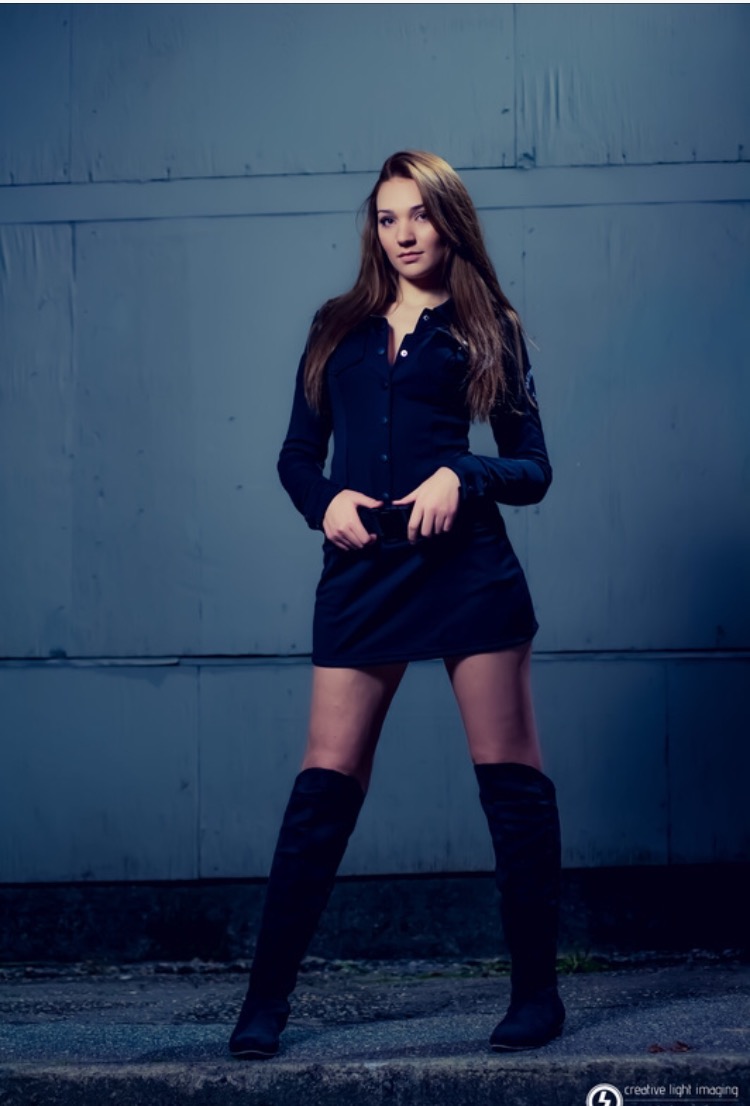 Female model photo shoot of KatarinaHammond