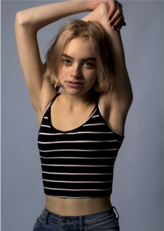 Female model photo shoot of alunaw