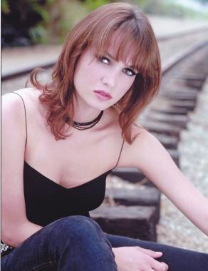 Female model photo shoot of Deidra Alexander