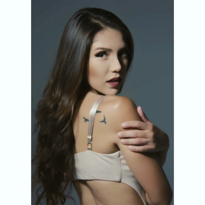 Female model photo shoot of Alyshia Valdez