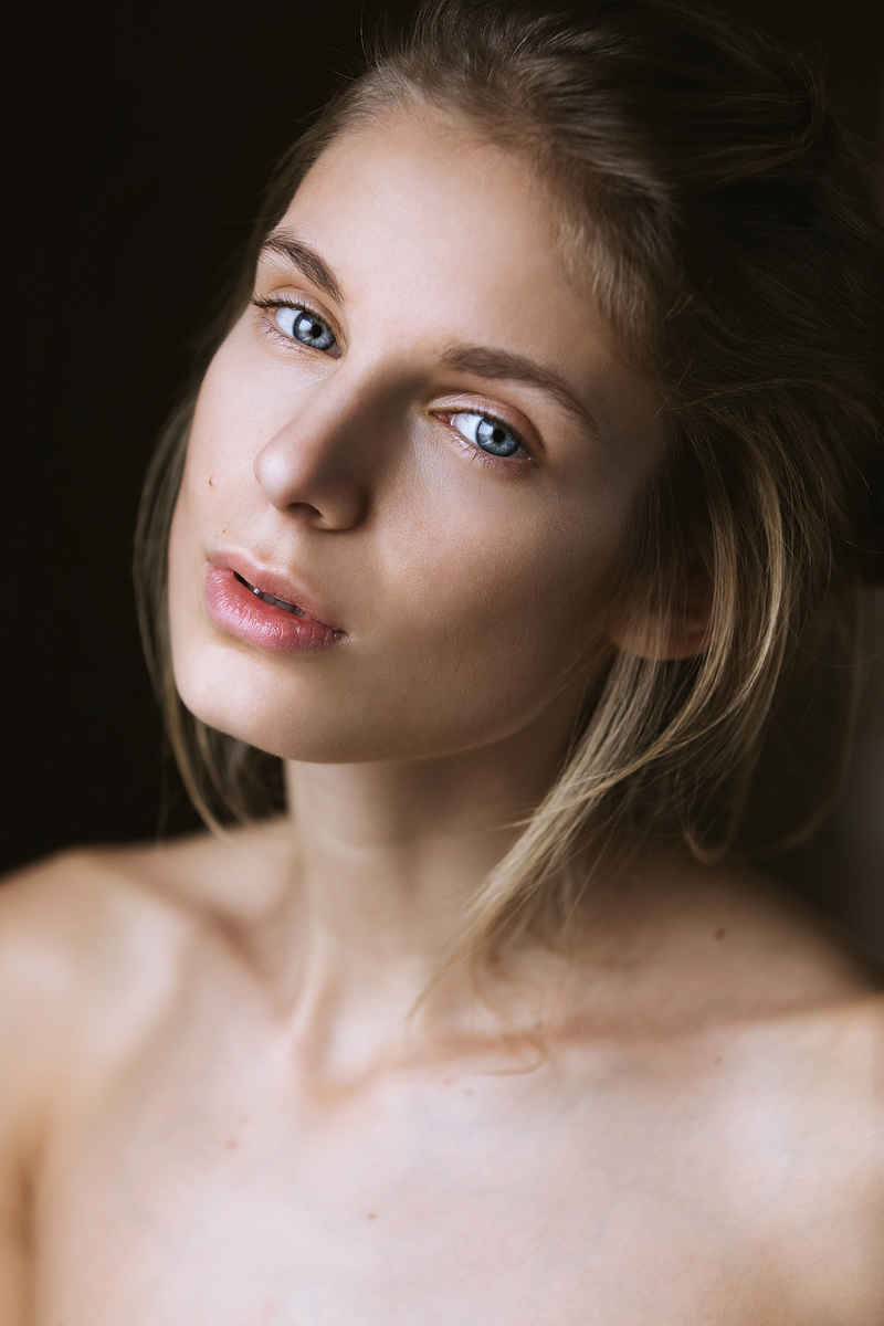 Female model photo shoot of Fernanda Ramirez