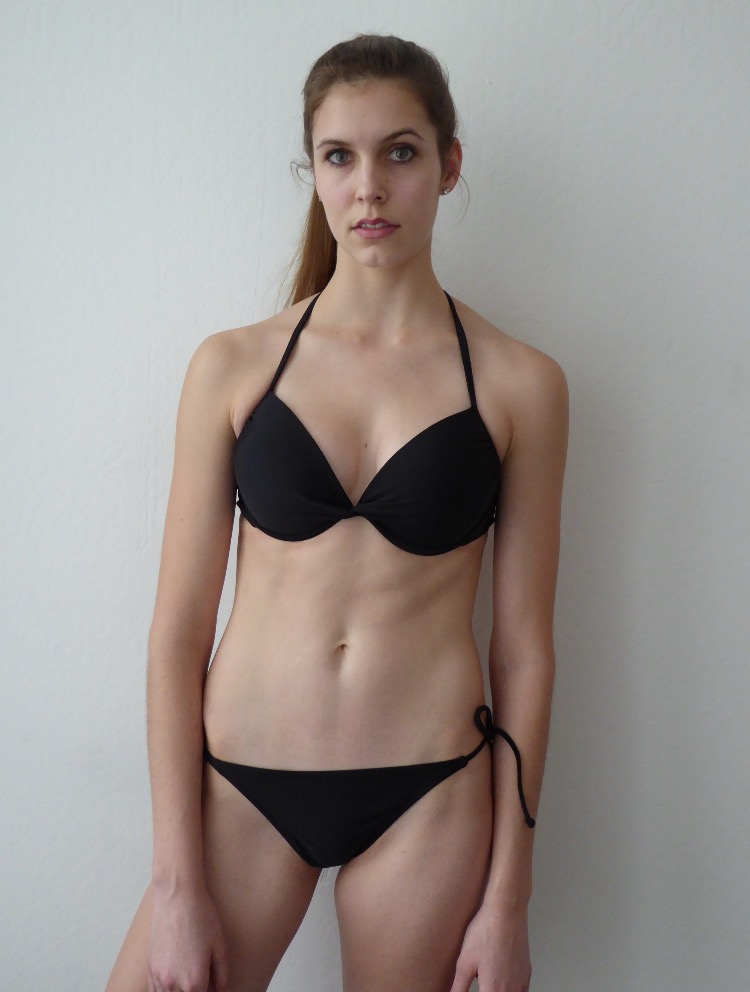 Female model photo shoot of AnicaBottom
